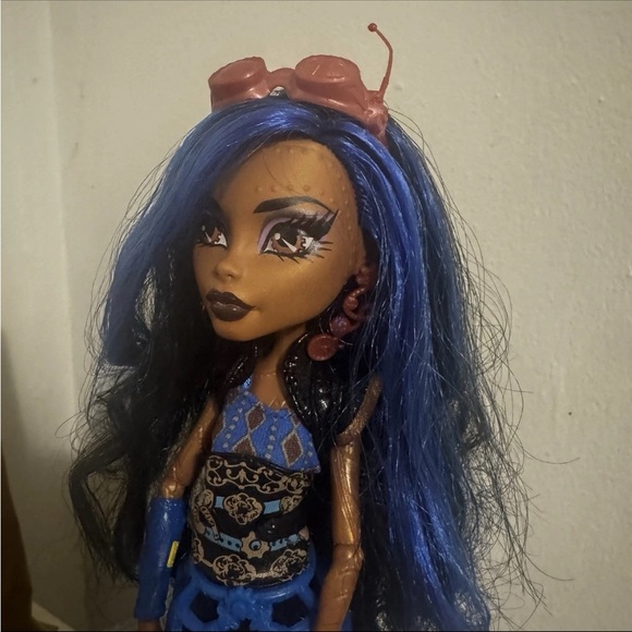 Monster high Mattel Gen 1 Robecca Steam doll almost complete first wave - Picture 11 of 12